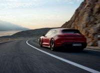 Τι καινούργιο εισάγει η νέα Porsche Taycan Sport Turismo Τι καινούργιο εισάγει η νέα Porsche Taycan Sport Turismo