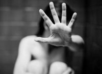 Καταγγελία βιασμού 24χρονης στην Θεσσαλονίκη: Εισαγγελική έρευνα για κύκλωμα μαστροπείας