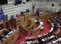 Πρόταση δυσπιστίας: Στα ύψη το πολιτικό θερμόμετρο -Σήμερα η ψήφιση της πρότασης μομφής