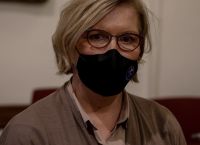 Γκάγκα: Δεν θα επιστρέψουν οι ανεμβολίαστοι υγειονομικοί