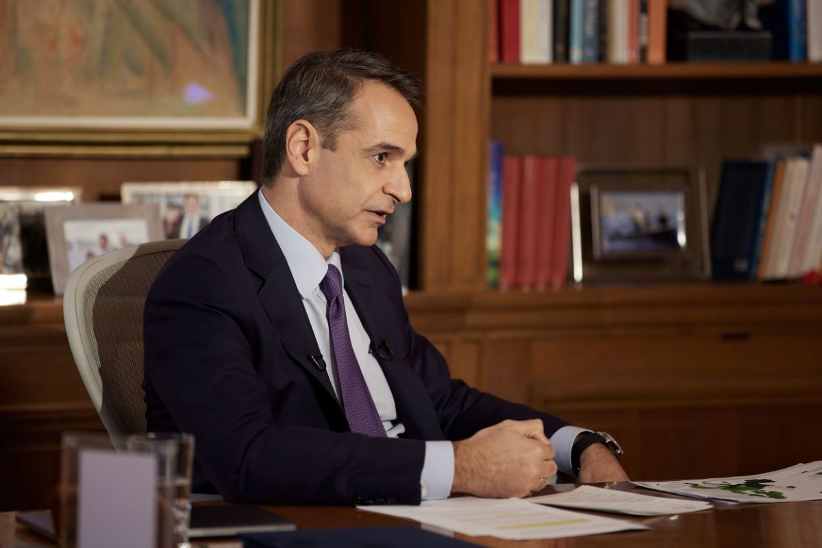 Τροχαίο στη Βούλα: Συλλυπητήρια Μητσοτάκη σε Μονογυιού για τον θάνατο του αδερφού της