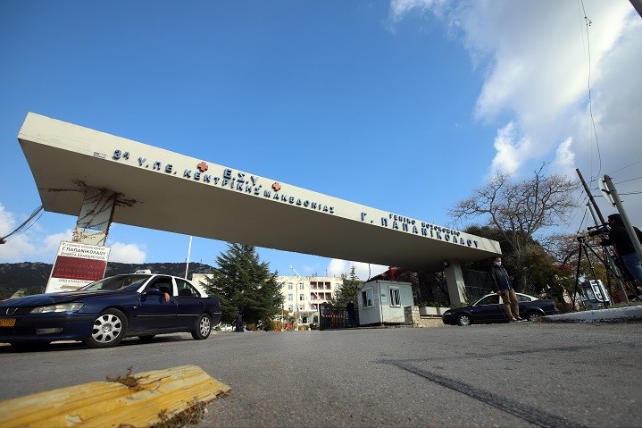 Κορωνοϊός: Μάχη των γιατρών να σώσουν 16χρονη στο Παπανικολάου