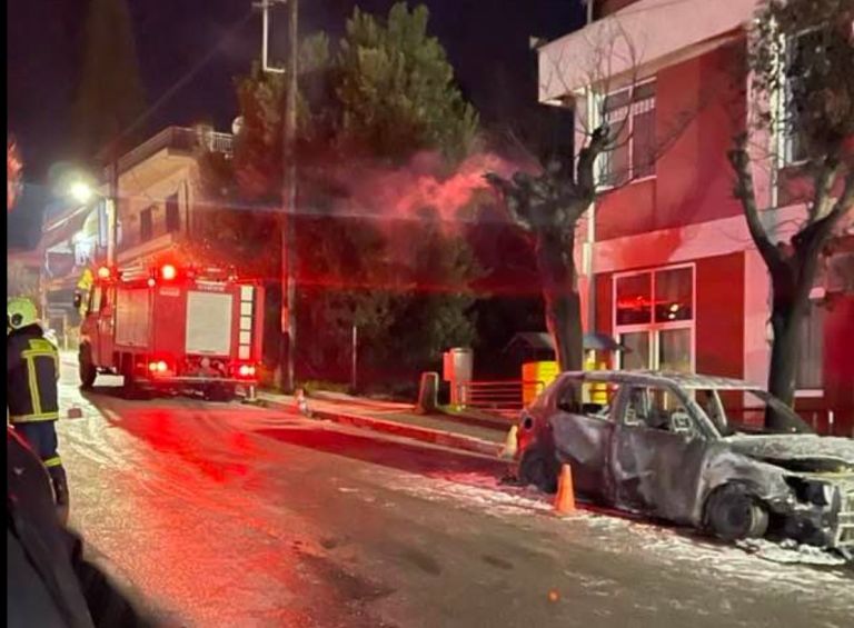 Δημαρχείο Θερμαϊκού: Επίθεση με μολότοφ τα ξημερώματα