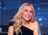 Νατάσα Θεοδωρίδου: Η θρυλική φωτογραφία χωρίς εσώρουχο που άφησε εποχή