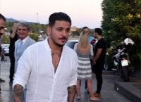 Τροχαίο στη Βούλα: Ο Stan απεγκλώβισε τη σύζυγο του Μονογυιού από τη Ferrari