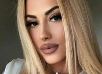 Το στρινγκ της Μελά που αρρώστησε το Instagram