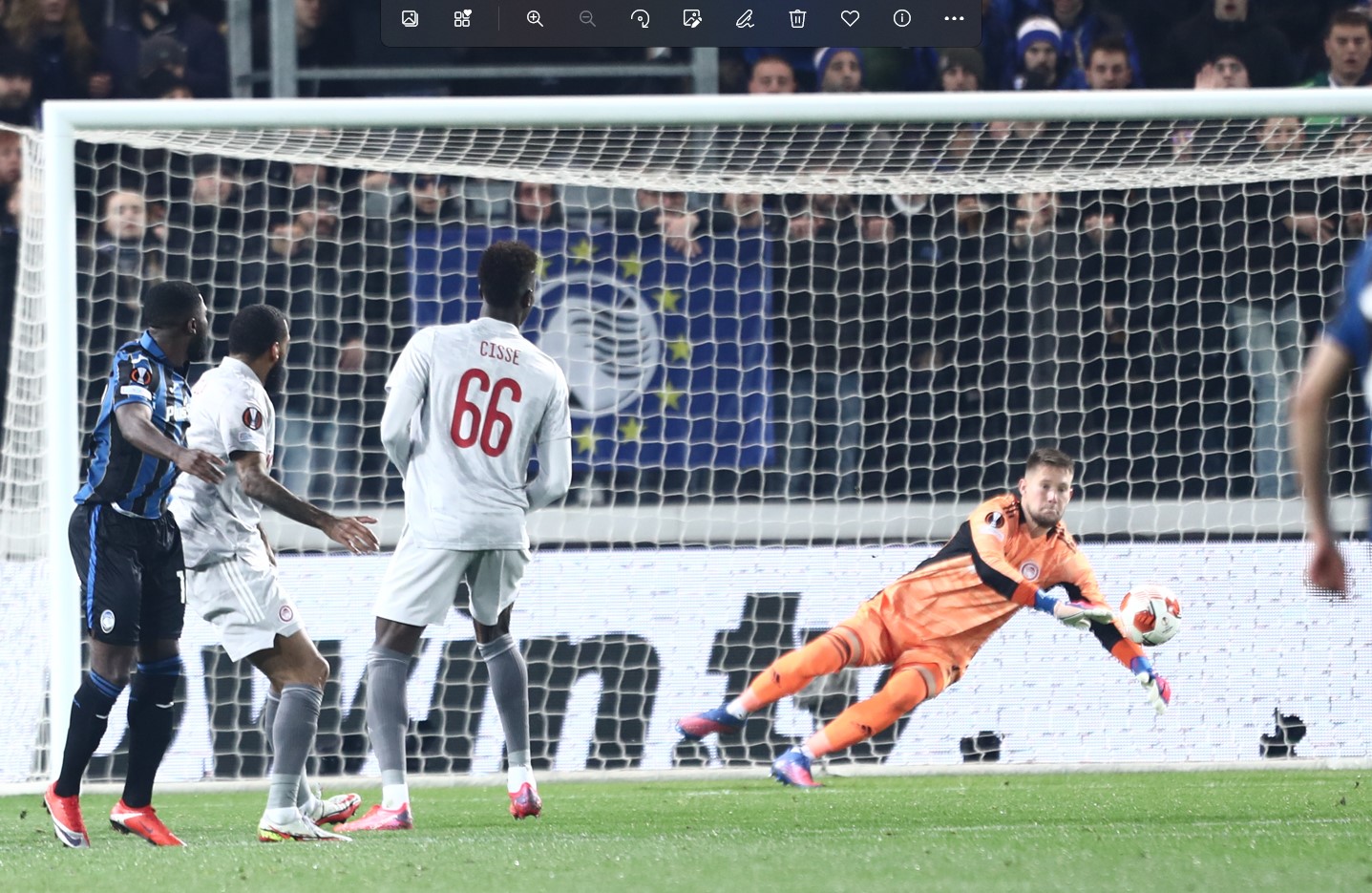 Αταλάντα – Ολυμπιακός 2-1: Όλα ανοιχτά για τους «16»