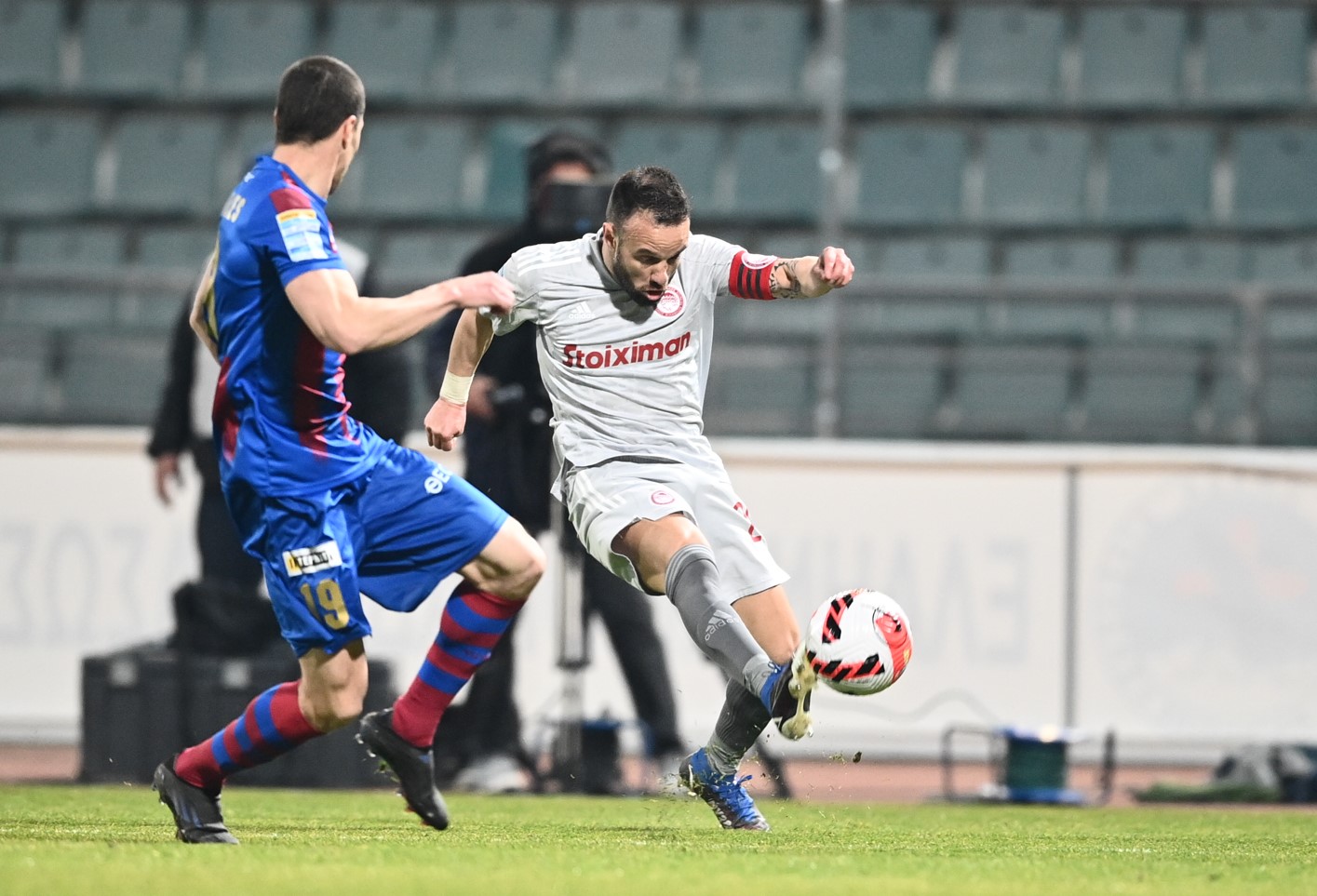 Βόλος – Ολυμπιακός 0-1: “Κλείδωσε” την κορυφή