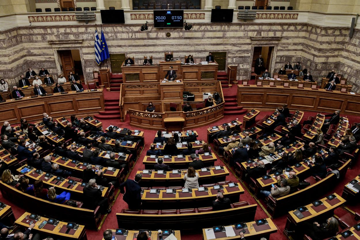 Περίεργα σενάρια συγκυβέρνησης…
