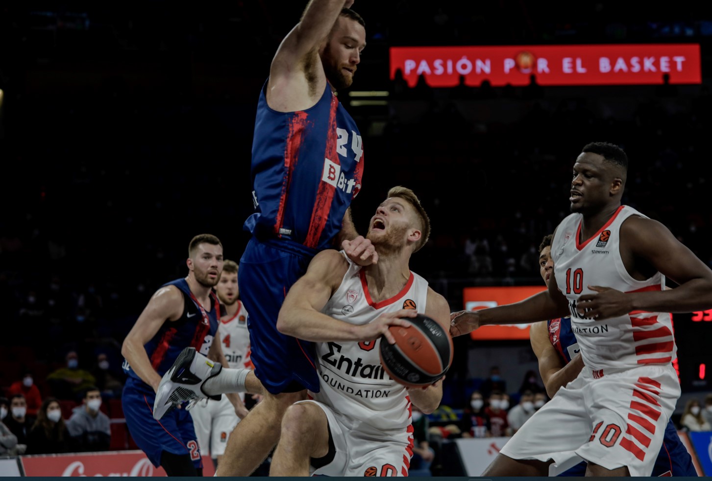 Βαθμολογία Euroleague: Μια νίκη από την τετράδα ο Ολυμπιακός