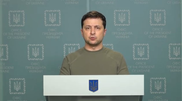 Πόλεμος στην Ουκρανία: Η στιγμή που ο Ζελένσκι μαθαίνει για τον βομβαρδισμό του Κιέβου