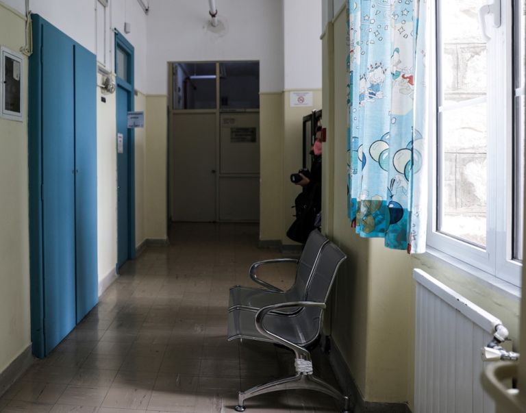 Πάτρα: Εγκεφαλικά νεκρός ο 6χρονος που έπεσε από το μπαλκόνι – Δωρίζουν τα όργανα οι γονείς του