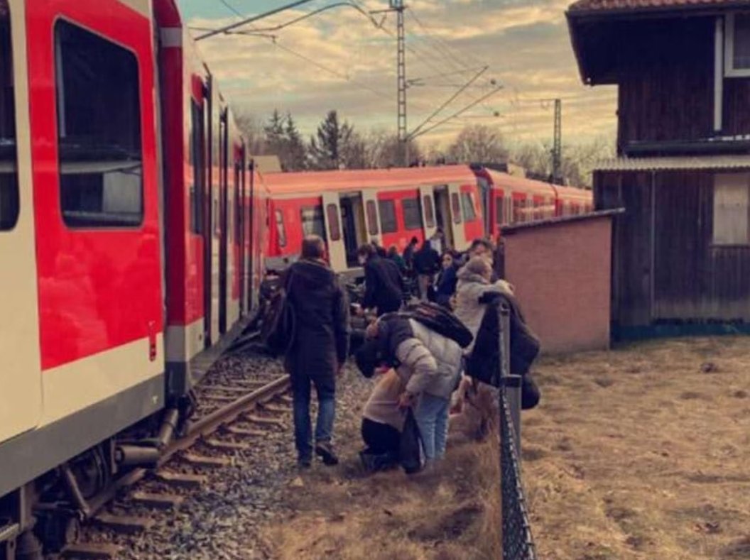 Μόναχο: Σύγκρουση τρένων – Ένας νεκρός και πολλοί τραυματίες