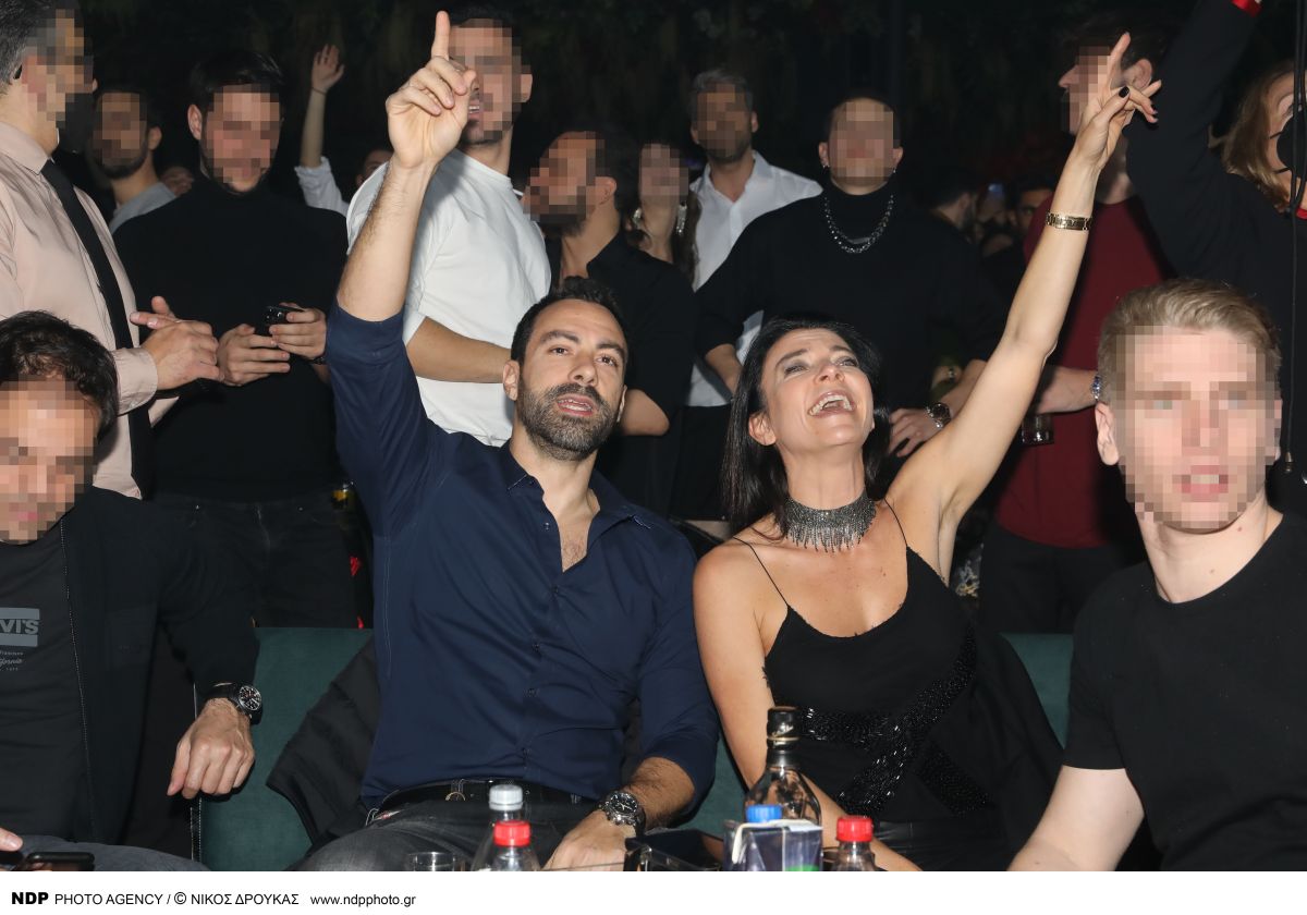Σάκης Τανιμανίδης: Βραδινή έξοδος στον Αργυρό παρέα με την κουμπάρα του Μαρίνα Βερνίκου