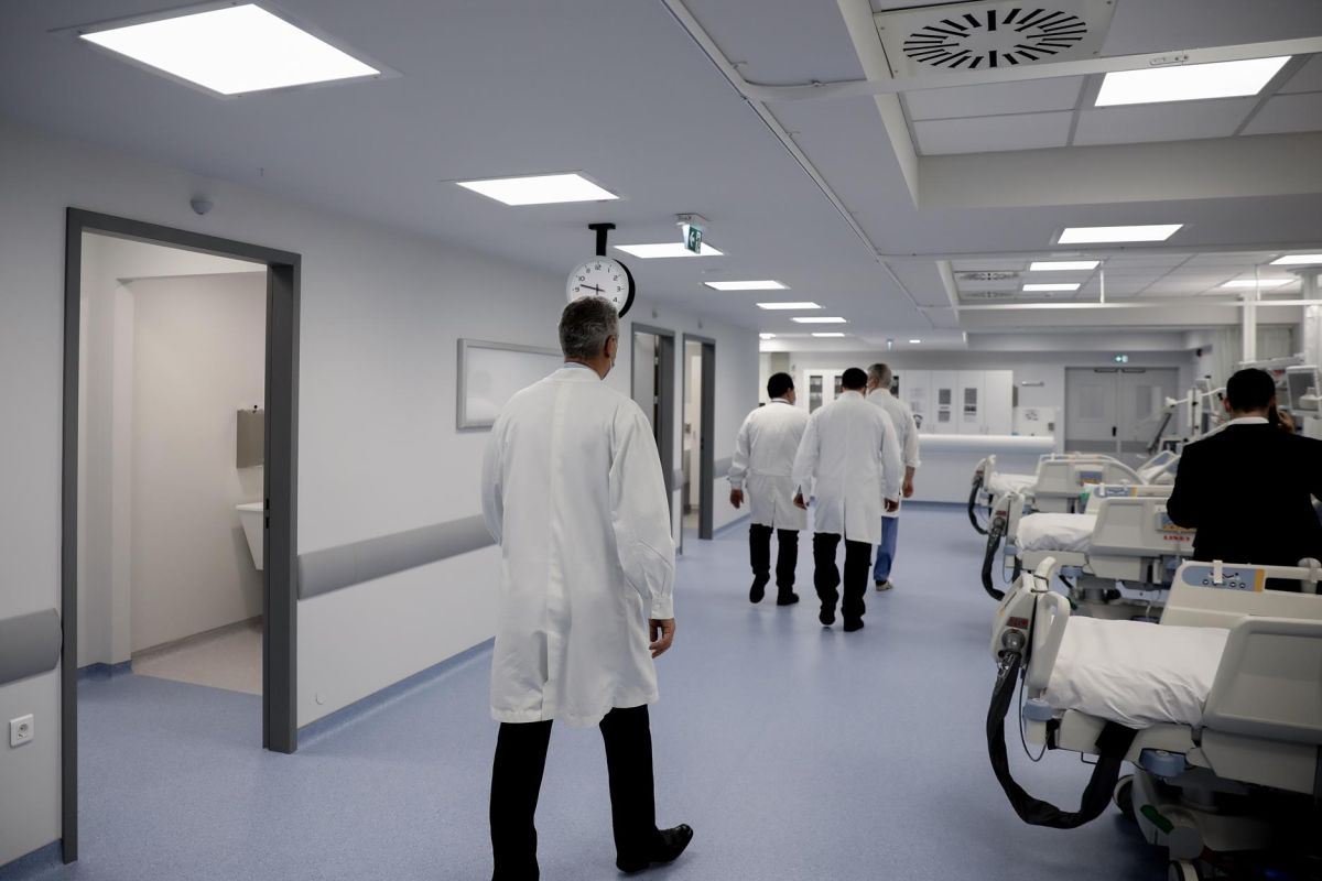 Public hospital doctors, nurses call work stoppage on Friday