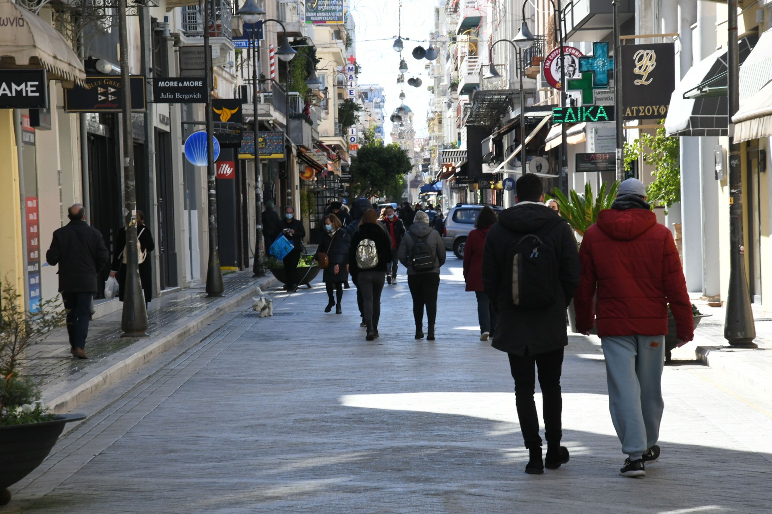 Νέα μέτρα: Όμικρον και θάνατοι βάζουν φρένο στα καρναβάλια