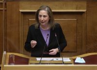 Ξενογιαννακοπούλου: “Η κυβέρνηση Μητσοτάκη ιδιωτικοποιεί τον ΕΦΚΑ”