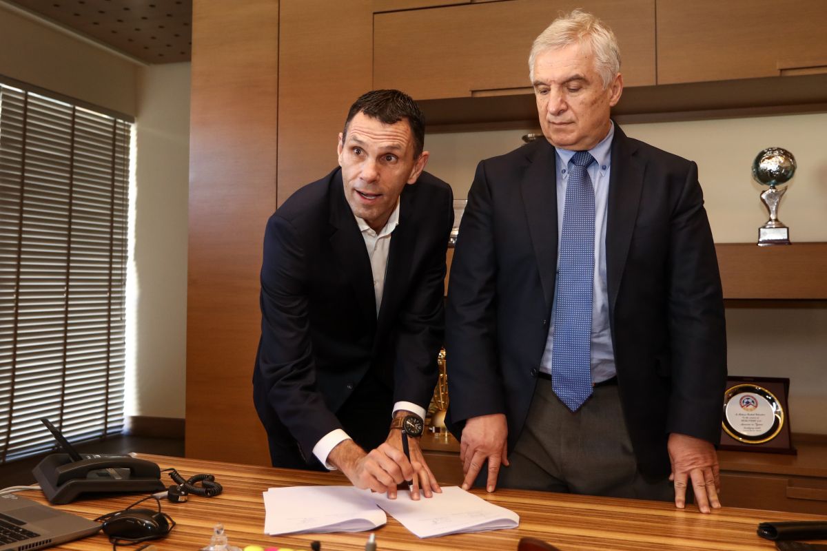 Γκουστάβο Πογιέτ: Η παρουσίαση του νέου προπονητή της Εθνικής