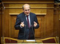Κωστής Χατζηδάκης προς Τσίπρα: Είστε επιστήμονες στα ψέματα και για τη ΔΕΗ και τον ΕΦΚΑ