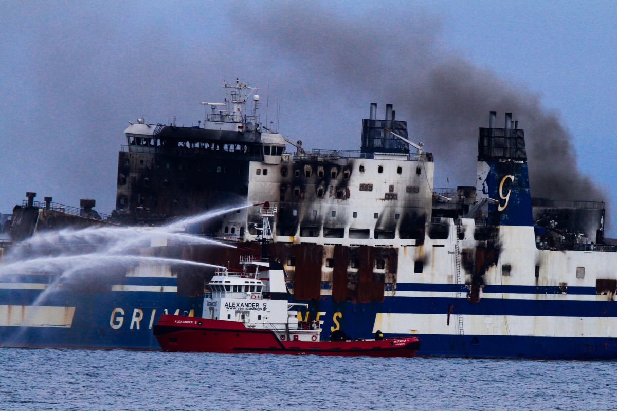 Euroferry Olympia: Συνεχίζονται οι έρευνες