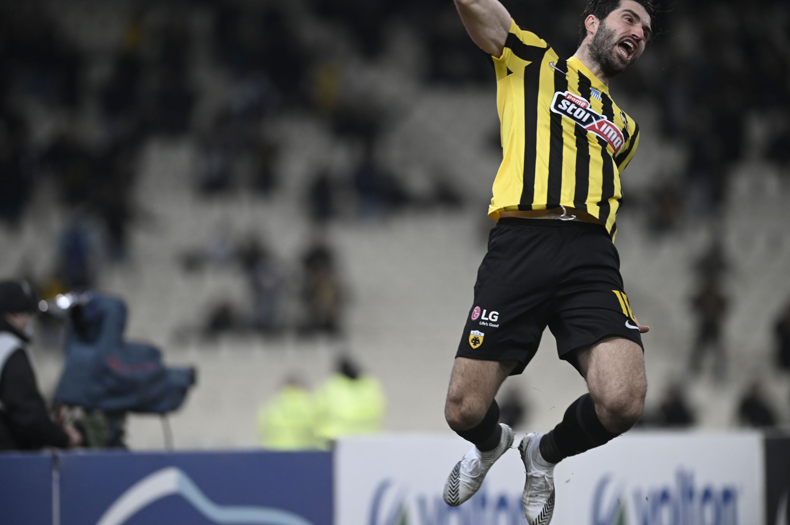 Βαθμολογία Super League: Ο βαθμολογικός πίνακας μετά την ισοπαλία στο Άρης – ΠΑΟΚ και τη νίκη της ΑΕΚ