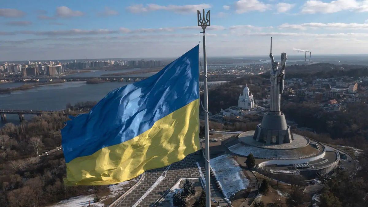 Ukrainian parliament thanks Greece for pledging to rebuild Mariupol’s destroyed maternity hospital