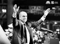 Ανδρέας Παπανδρέου: Το μήνυμα του ΠΑΣΟΚ για τα 103 χρόνια από τη γέννηση του