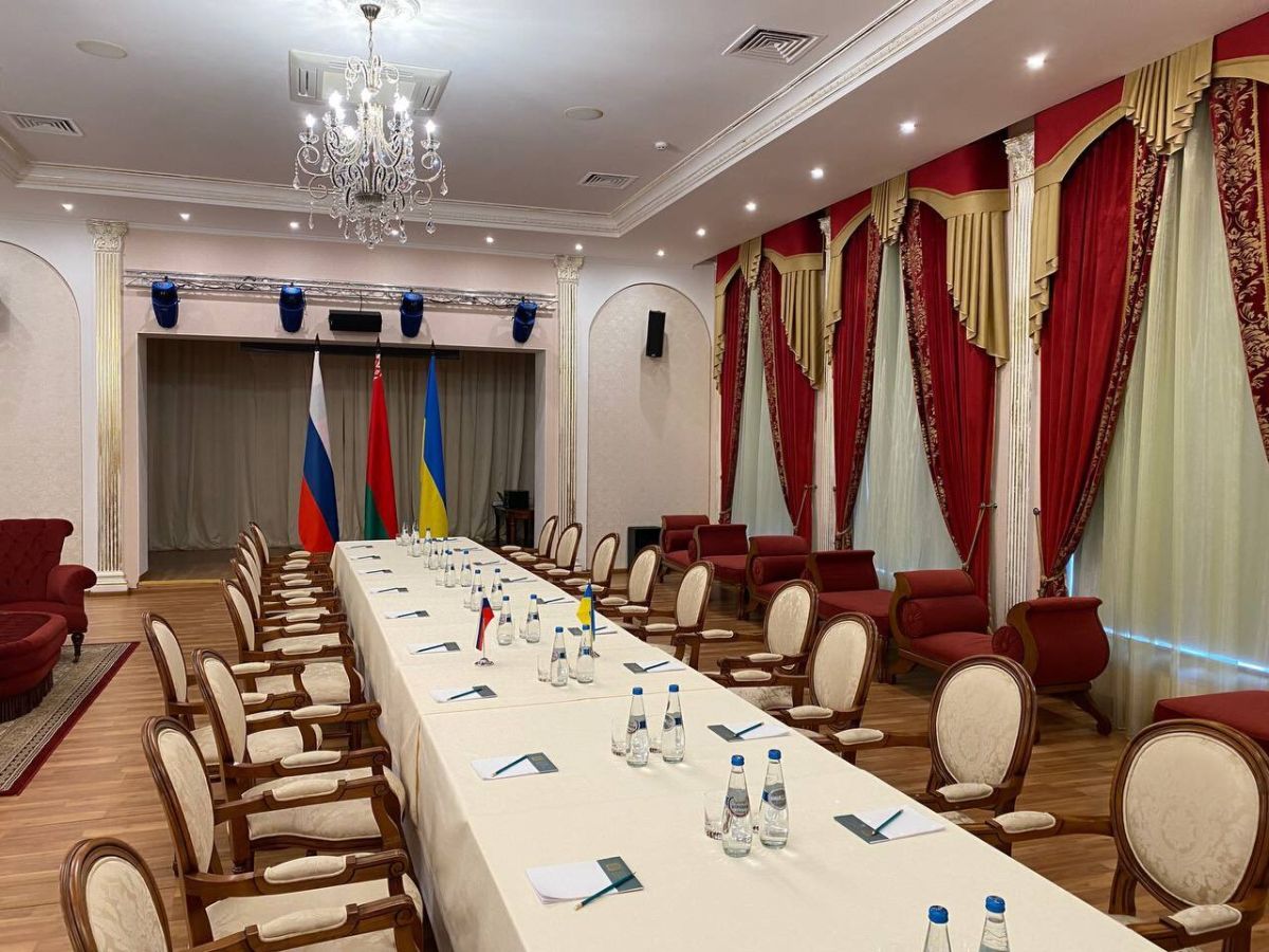 Εισβολή στην Ουκρανία: Μόσχα και Κίεβο έδωσαν τα χέρια