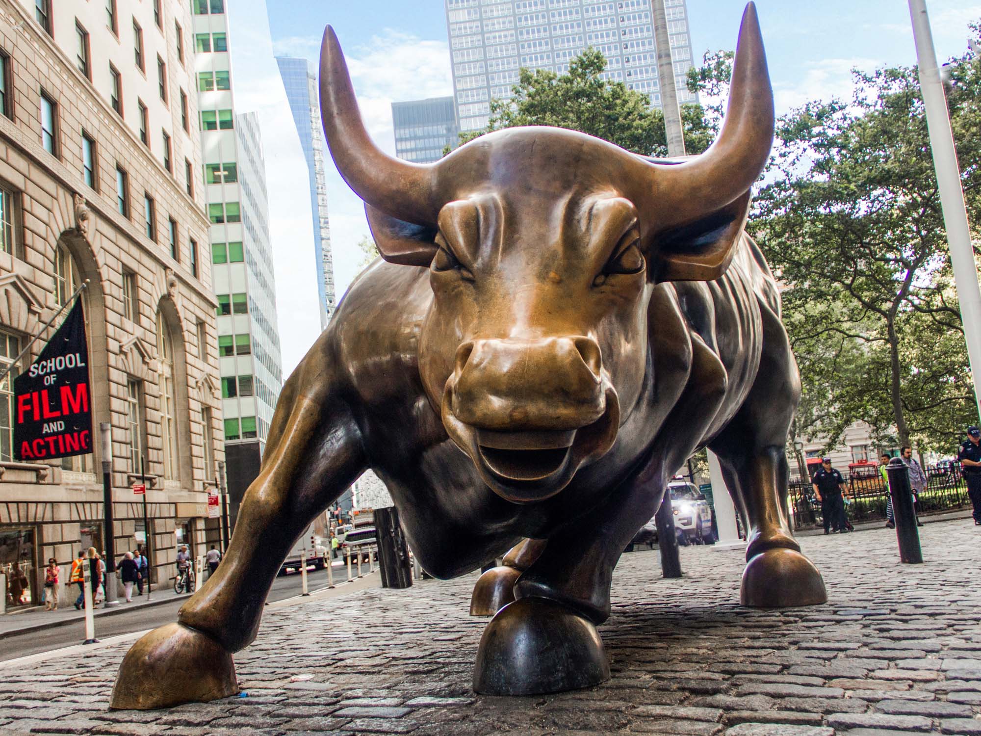 Τράπεζες: Limit up για τους μισθούς στην Wall Street