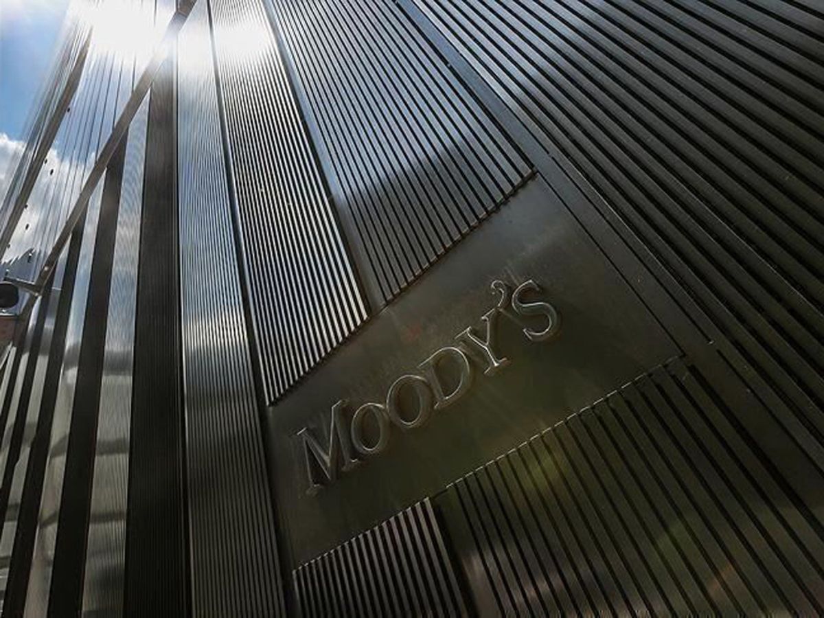 Moody’s: Τι προβλέπουν για τις επιπτώσεις της Ουκρανικής κρίσης στην οικονομία