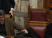 ΣΥΡΙΖΑ: Στελέχη μαζεύουν υπογραφές εναντίον Πολάκη και καρφώνουν Τσίπρα