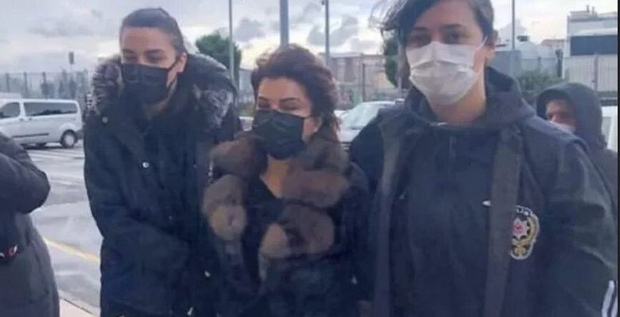Ποινή κάθειρξης 11 ετών στη δημοσιογράφο Σεντέφ Καμπάς ζητά η Τουρκία