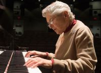Ruth Slenczynska: η μαθήτρια του Rachmaninov που εξακολουθεί να παίζει μουσική στα 97 της
