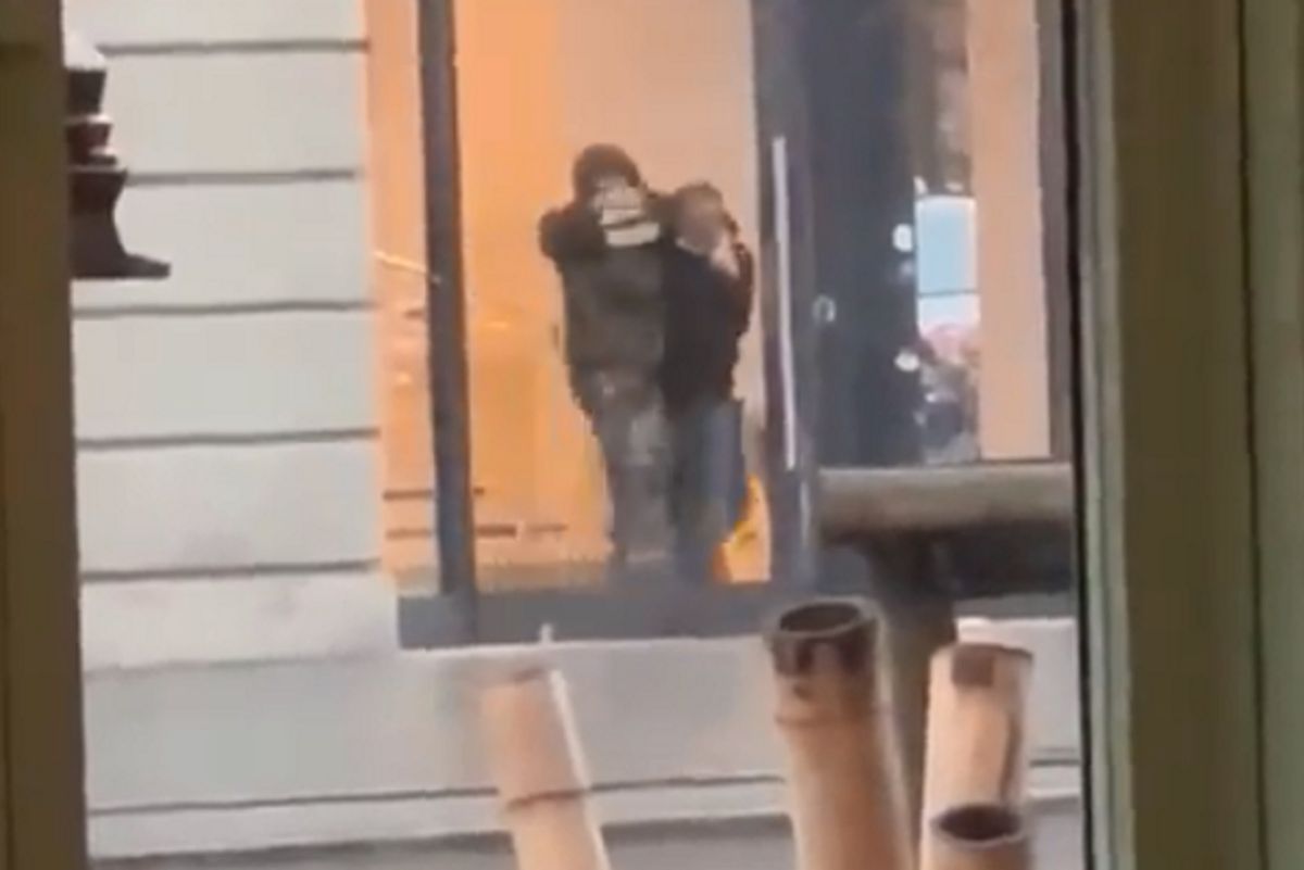 Ολλανδία: Ευτυχές τέλος σε ομηρία στο Άμστερνταμ