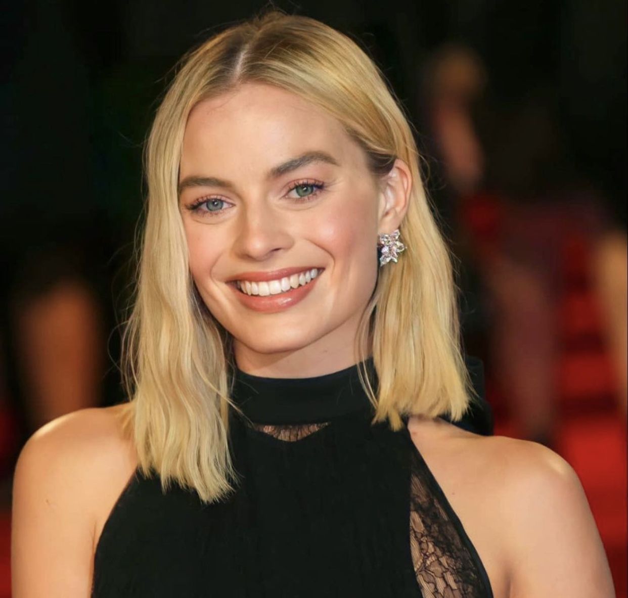 5 beauty looks της Margot Robbie που αξίζει να σταθούμε