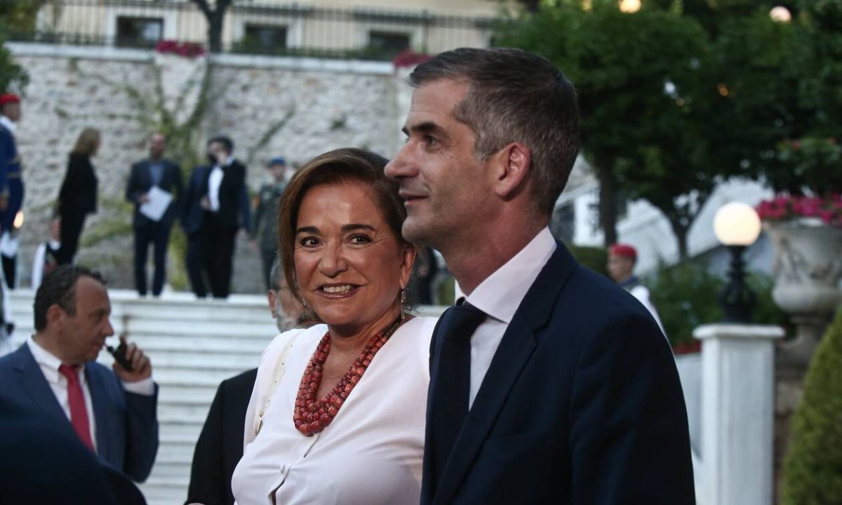 Μπακογιάννης για την Παγκόσμια Ημέρα κατά του Καρκίνου: Η μάνα μας είναι απίστευτα δυνατός άνθρωπος