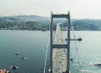 Πόλεμος στην Ουκρανία: Κλείνει τον Βόσπορο για τα ρωσικά πολεμικά η Τουρκία