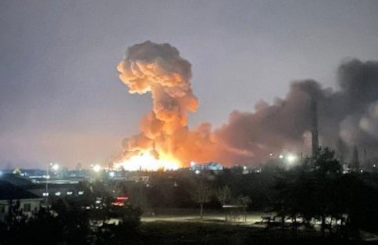 Ukraine: 10 ethnic Greeks killed in air strikes on Saturday night