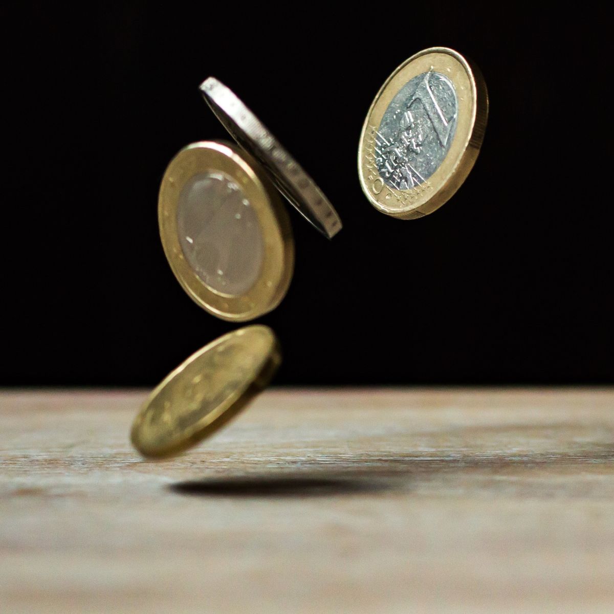 Τα οικονομικά σενάρια για την αντιμετώπιση της κρίσης