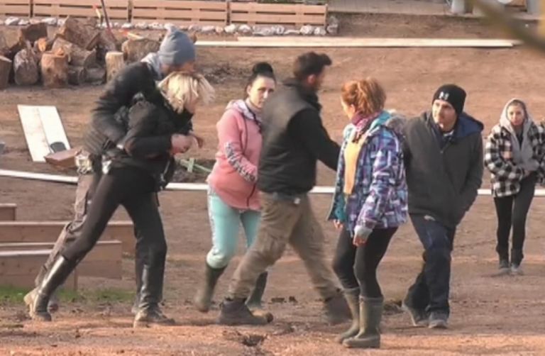 Σάσα Μπάστα σε Κουτσαβάκη: «Θα σου γ…ω το σπίτι»