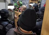«Επιχείρηση Hook»: Ελληνική και γερμανική αστυνομία εξάρθρωσαν σπείρα διακίνησης μεταναστών