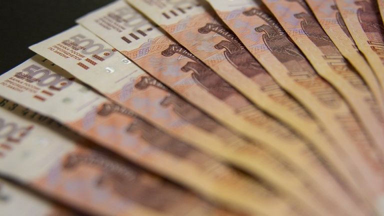 Ρωσία: Έχουν δεσμευτεί σχεδόν τα μισά συναλλαγματικά αποθέματα της