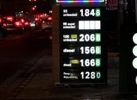 Βενζίνη Ελλάδα: Η τιμή της αμόλυβδης στην Ελλάδα από τις υψηλότερες στον κόσμο Βενζίνη Ελλάδα: Η τιμή της αμόλυβδης στην Ελλάδα από τις υψηλότερες στον κόσμο