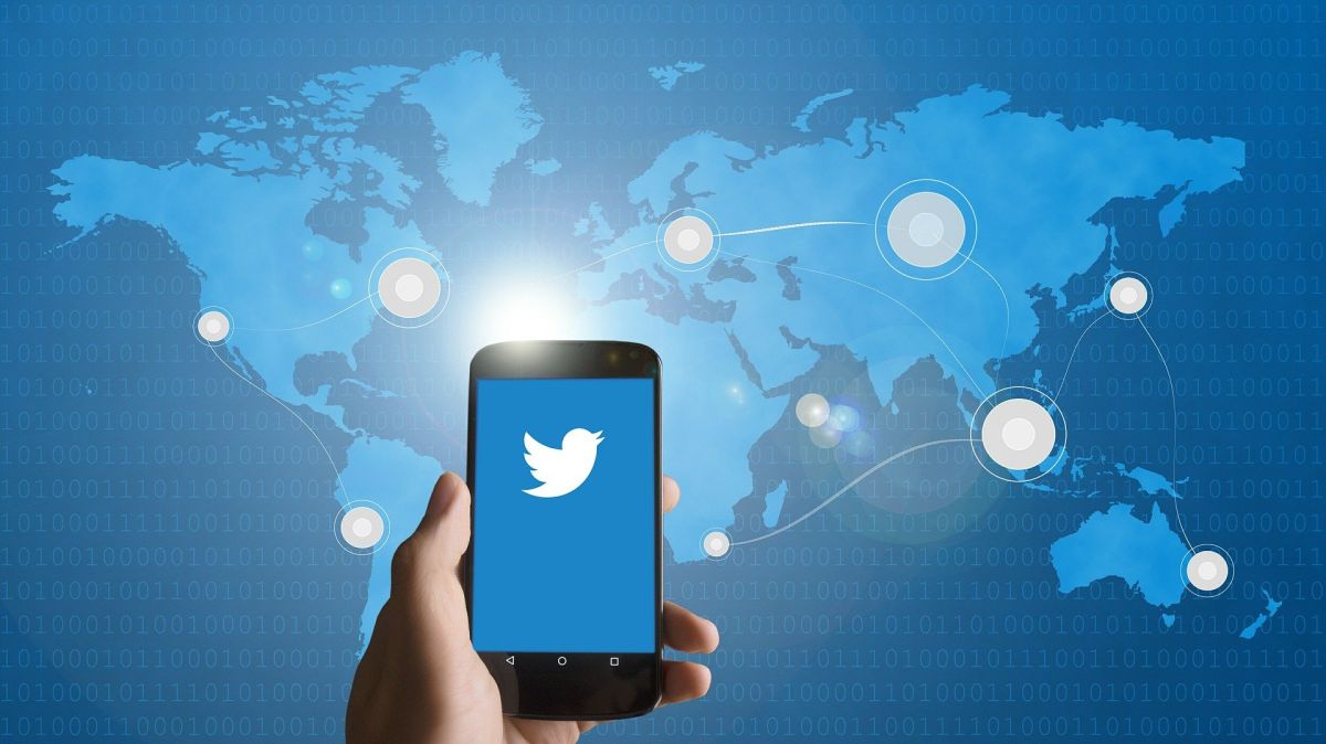 Twitter: Υπέβαλε μήνυση στην Γερμανία λόγω ενός νέου νόμου