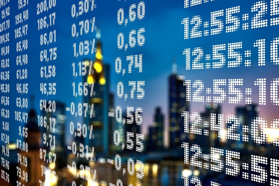 SWIFT: Τι είναι και γιατί κάποιες χώρες δεν θέλουν να “παγώσει” το διατραπεζικό σύστημα για τη Ρωσία
