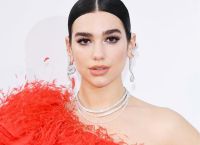 Το πιο πρόσφατο live της Dua Lipa είναι αυτό που έχουμε στο repeat τελευταία