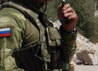 Ο Ουκρανός υπουργός Εσωτερικών εν μέσω πυρών στο Ντονμπάς, με δημοσιογράφους Ο Ουκρανός υπουργός Εσωτερικών εν μέσω πυρών στο Ντονμπάς, με δημοσιογράφους