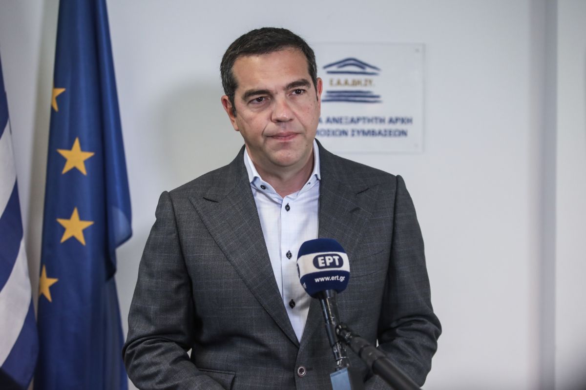 Τσίπρας: Γιουρούσι στο δημόσιο χρήμα με 6,7 δισεκατομμύρια απευθείας αναθέσεις