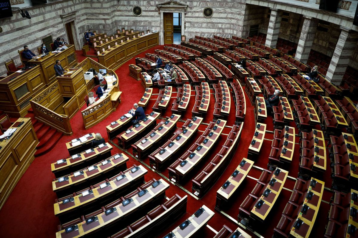 Βουλή: Υπερψηφίστηκε το νομοσχέδιο για το νέο ΕΣΠΑ