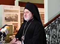 Πόλεμος στην Ουκρανία – Αρχιεπίσκοπος Αμερικής: Στυγνή και απάνθρωπη η ρωσική εισβολή στην Ουκρανία